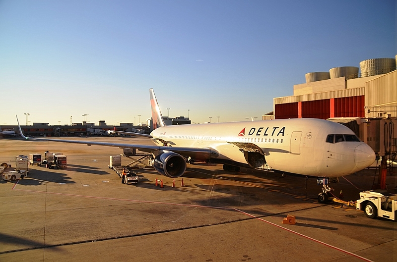 001_Argentina_Buenos_Aires_Delta_Airlines.JPG