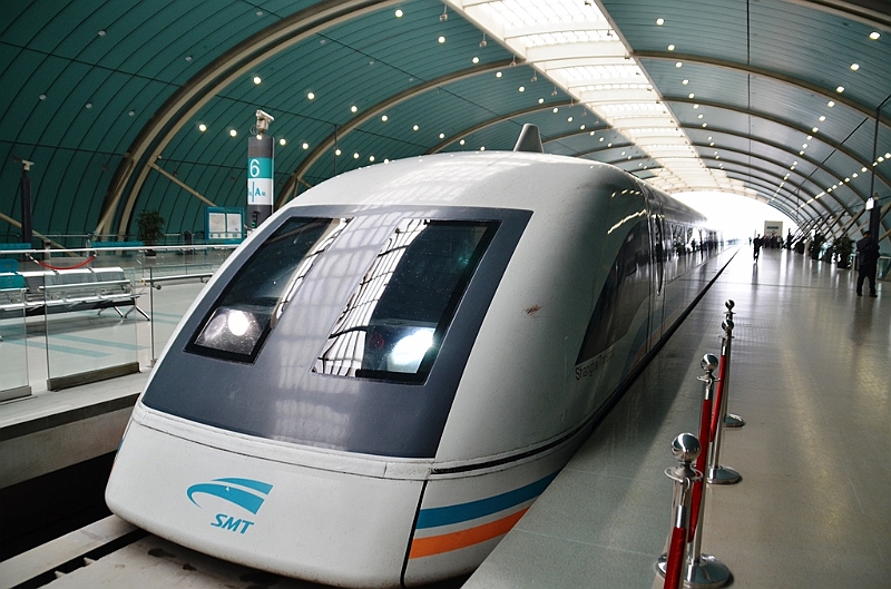 003_China_Shanghai_Transrapid.JPG