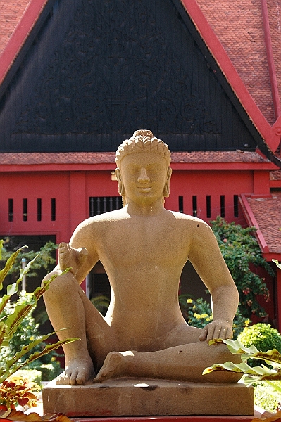 128_Cambodia_Phnom_Penh_National_Museum.JPG