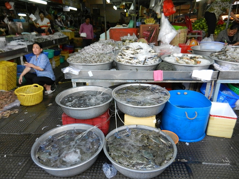 159_Cambodia_Phnom_Penh_Central_Market.JPG - 