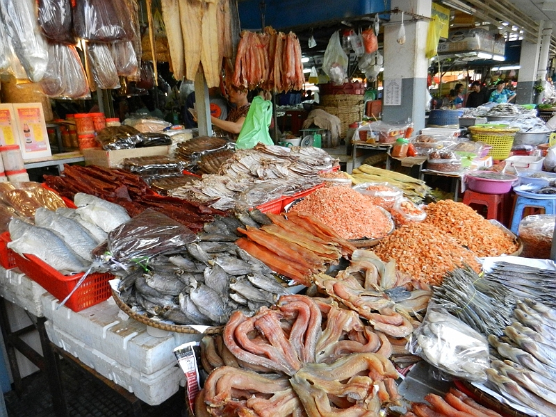 160_Cambodia_Phnom_Penh_Central_Market.JPG - 