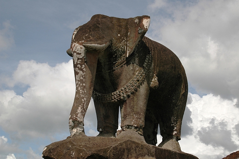 376_Cambodia_Angkor_East_Mebon.JPG