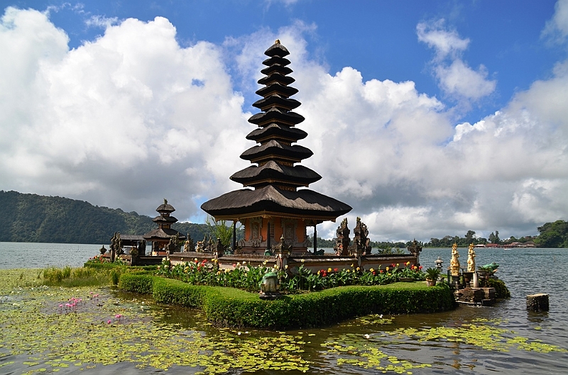 087_Bali_Pura_Ulun_Danu_Bratan.JPG