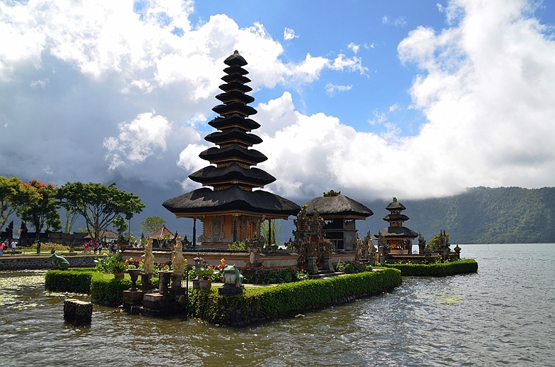 088_Bali_Pura_Ulun_Danu_Bratan.JPG