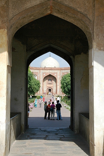 031_India_New_Delhi_Humayuns_Tomb.JPG