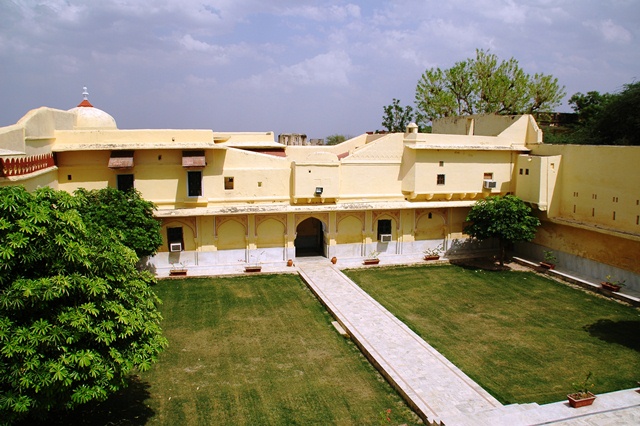 157_India_Bhandarej_Palace.JPG