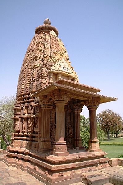431_India_Khajuraho_Western_Temples.JPG
