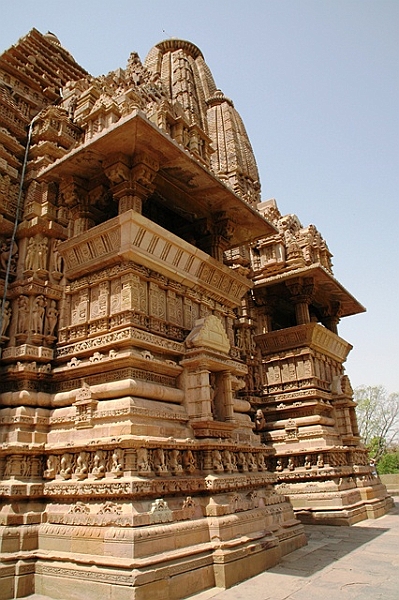 433_India_Khajuraho_Western_Temples.JPG