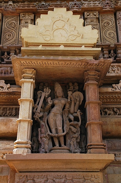 435_India_Khajuraho_Western_Temples.JPG