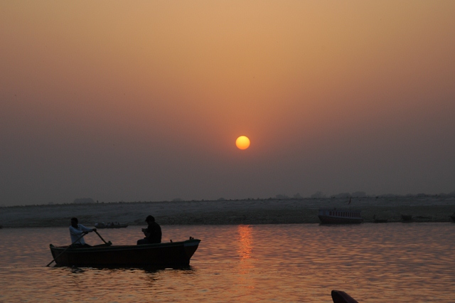 534_India_Varanasi_Sunrise.JPG