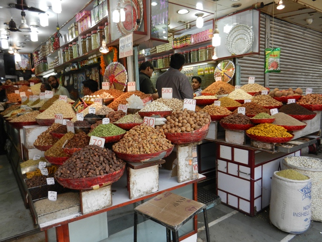 602_India_New_Delhi_Spice_Market.JPG - 