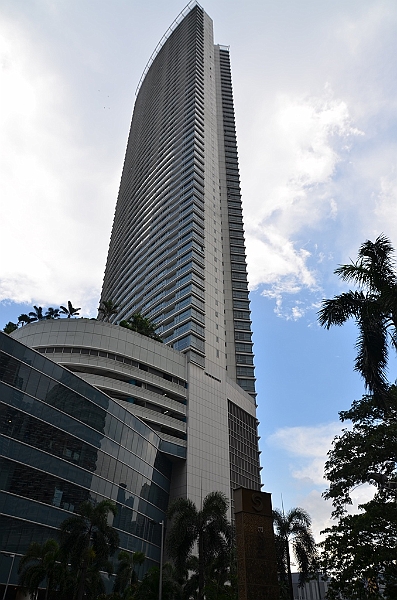 026_Philippines_Manila_Shangri_La_Plaza.JPG