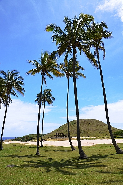 030_Chile_Easter_Island_Anakena.JPG