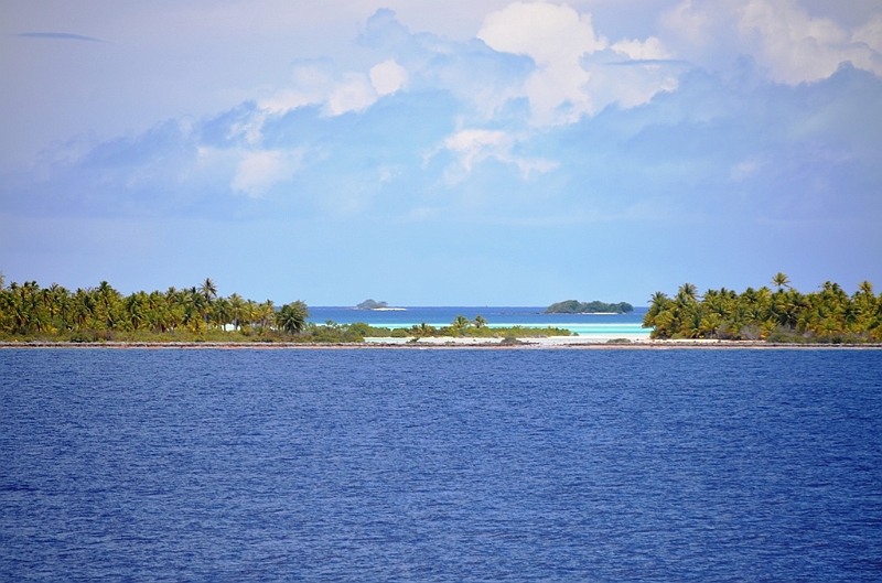 002_French_Polynesia_Fakarava.JPG