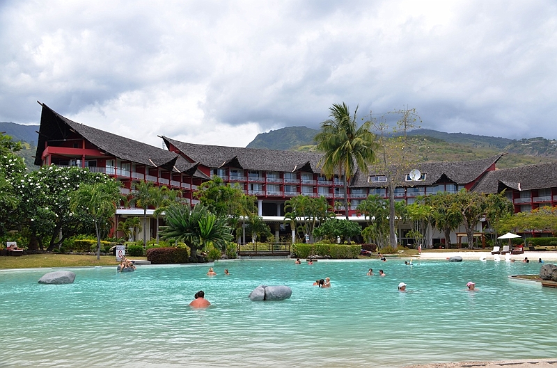 013_Tahiti_Ia_Ora_Beach_Resort.JPG