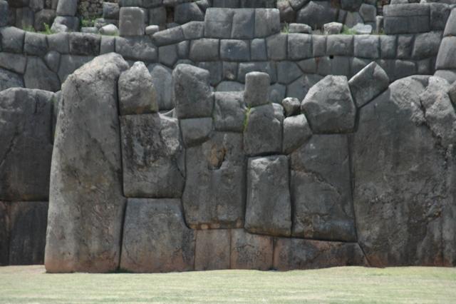 201_Peru_Saqsayhuama.JPG